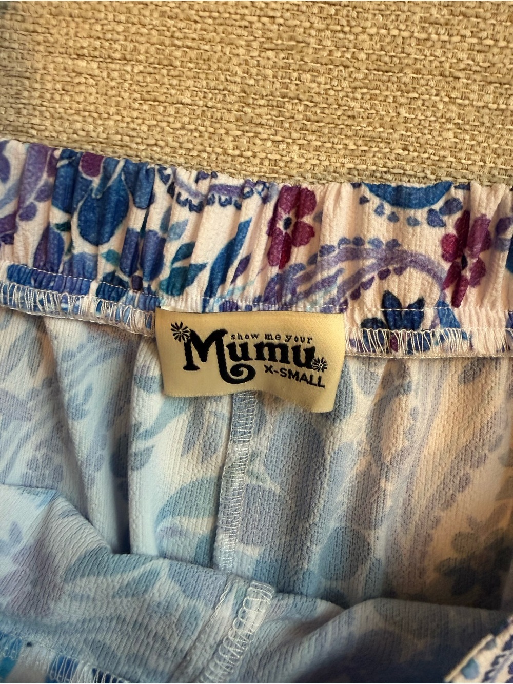 Blue & White Paisley Two-Piece Off-Shoulder Top + Shorts Set top s bottom xs - Picture 4 of 4
